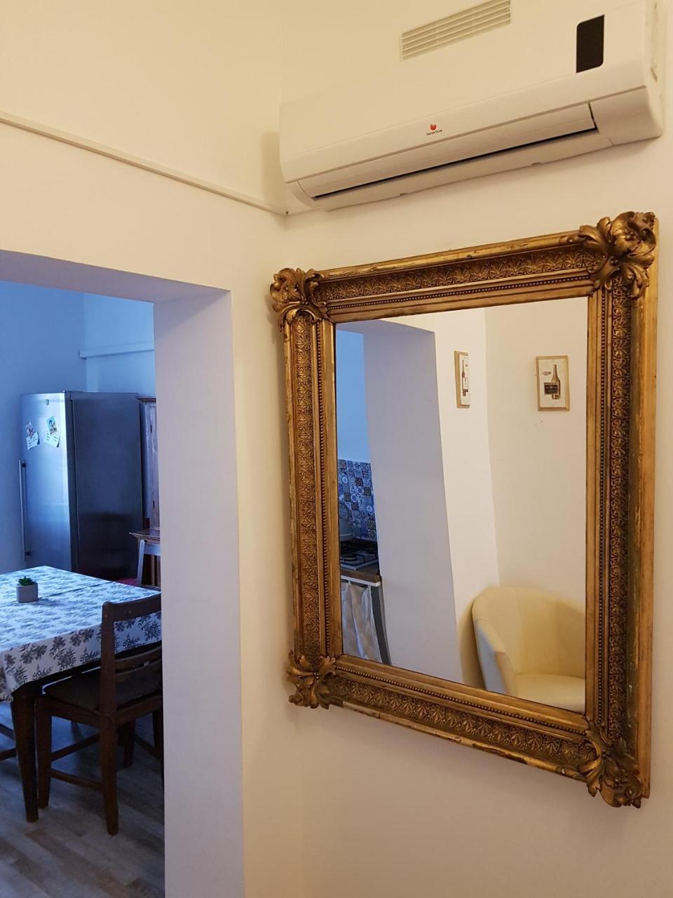 Varkeruelet Apartman Sopron Buitenkant foto
